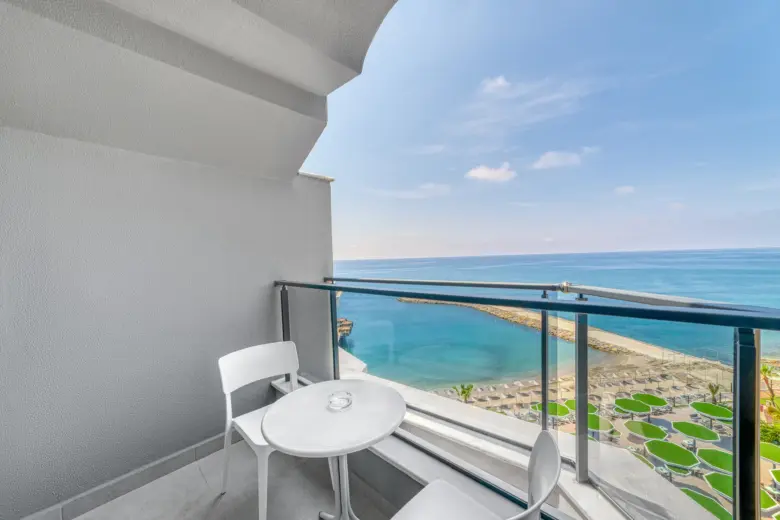 sea view standart room 010